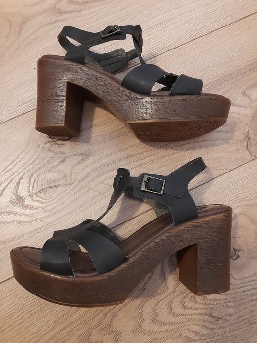 Eleganskie buty na obcasie