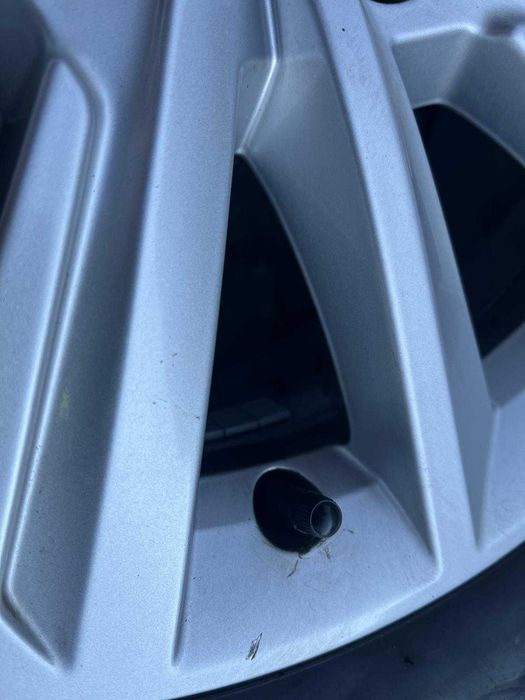 Felgi SEAT Alhambra VW Sharan 6,5Jx16H2 5x112 ET33