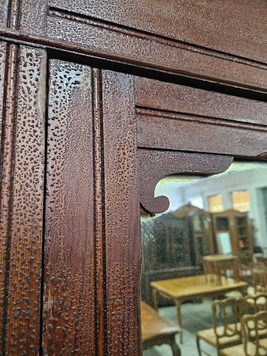 Stara stylowa szafa do przedpokoju holu