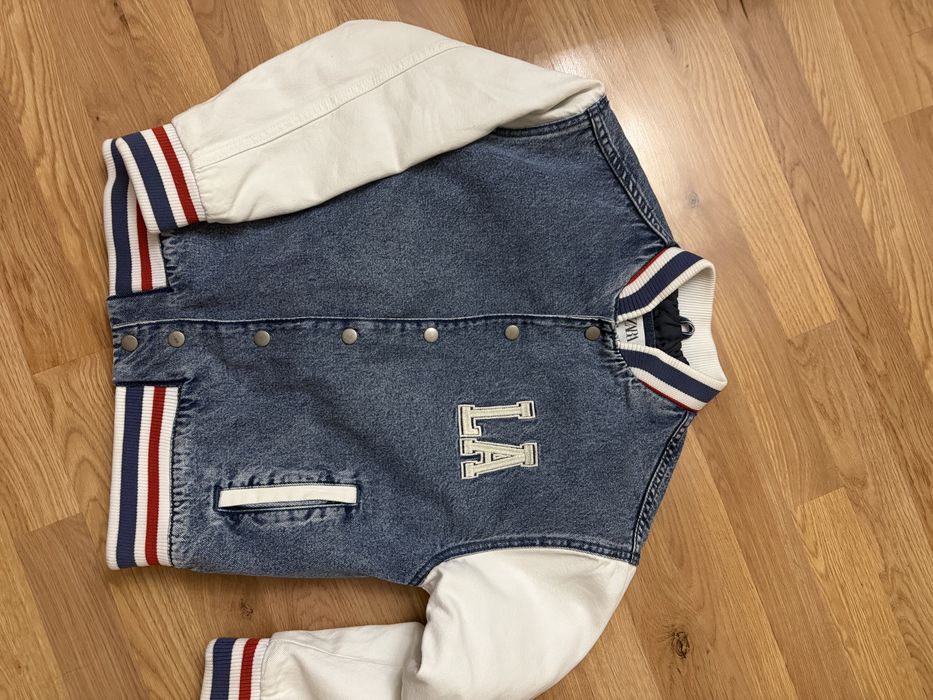 Продам куртку Zara