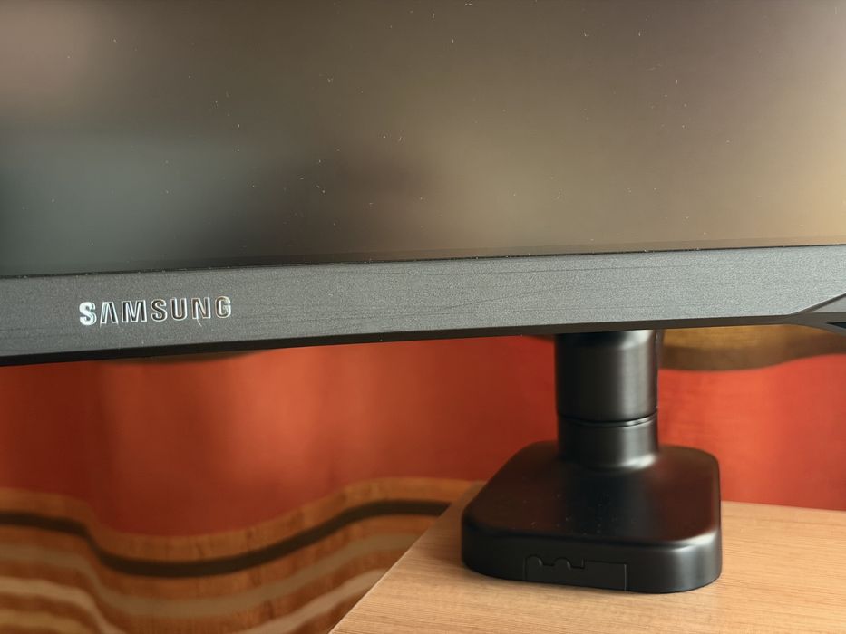 Ігровий монітор 27" Samsung Odyssey G7 240Hz 2K QLED (LC27G75T)