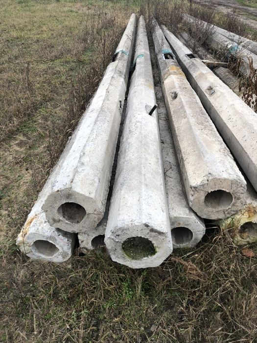 Słupy betonowe , latarnia uliczna , słupy energetyczne