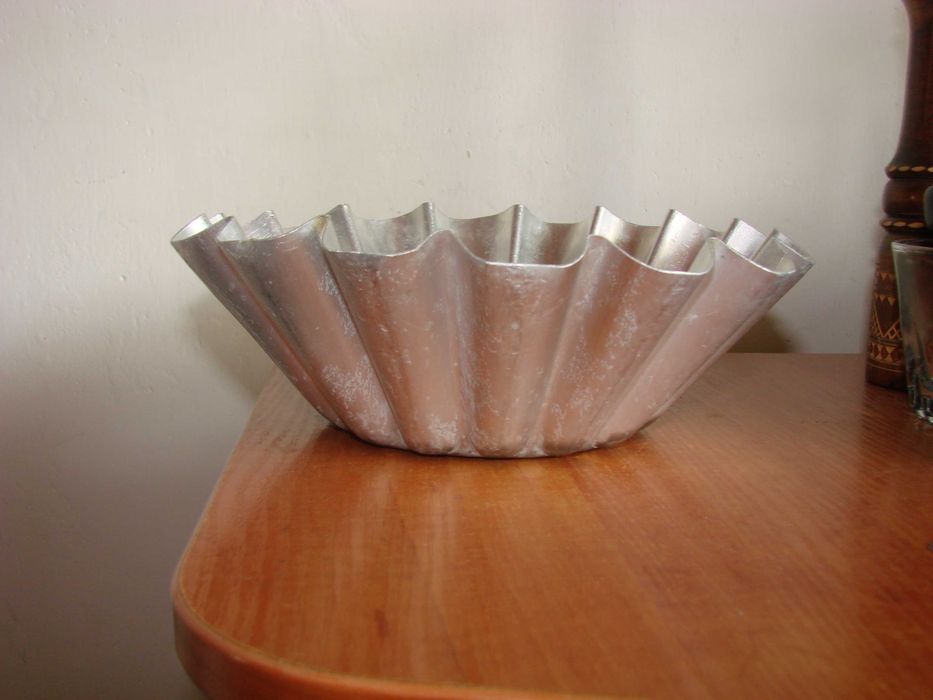 aluminiowa foremka na babkę PRL