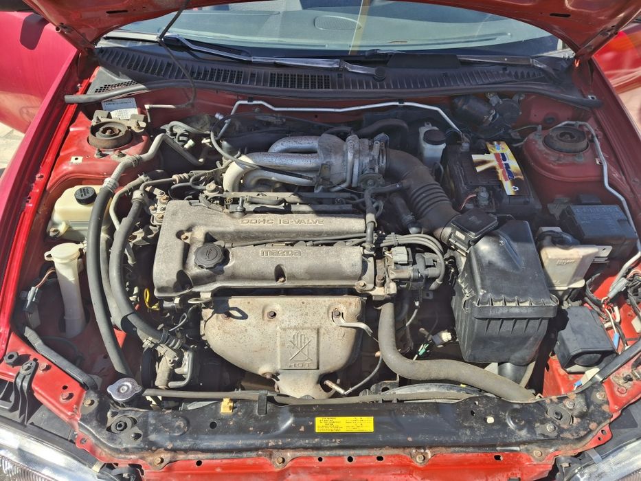 MAZDA 323 F  1995