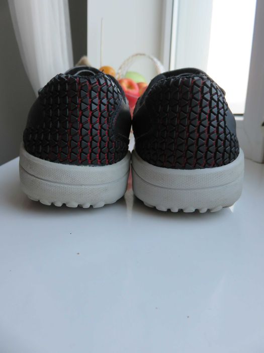 Кроссовки подростковые Clarks Award Swift.Размер 35/36(23,5см)