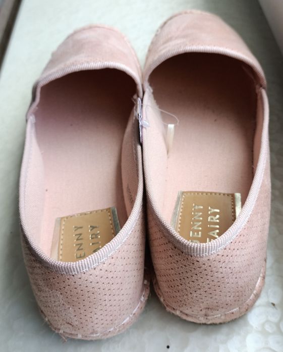 Nowe espadryle w rozmiarze 41