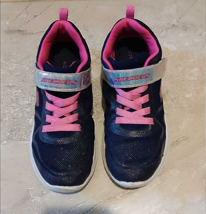 р.33, 21,5см Skechers кросівки для дівчинки