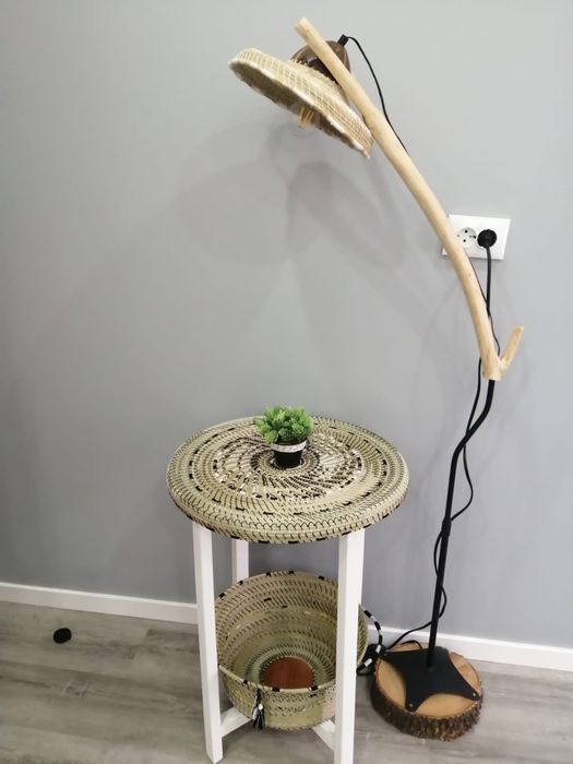 Mesa em artesanato (bracejo natural)