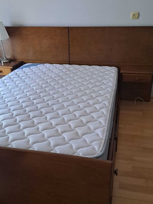 Cama casal cor cerejeira