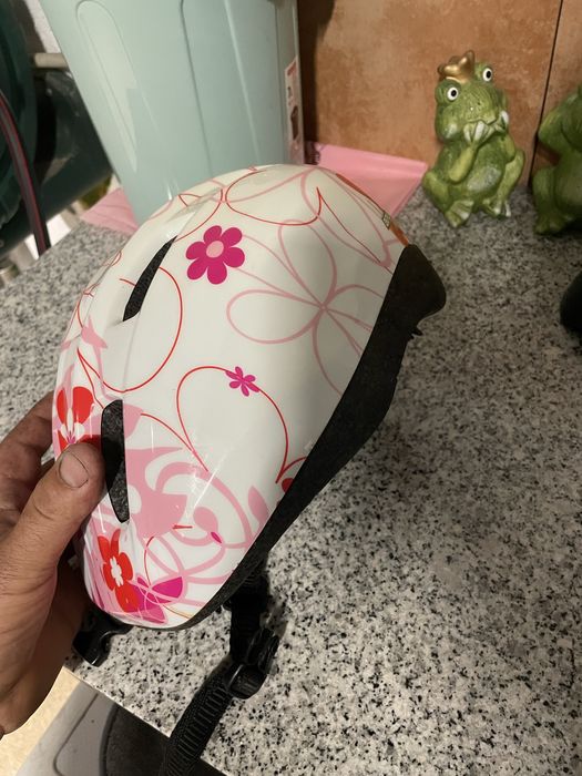 Capacete menina berg como novo