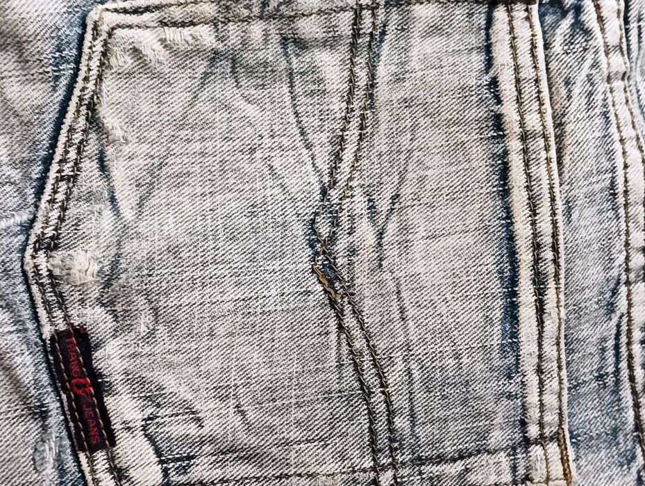 39* Spodnie męskie rozmiar 32 firmy Trang