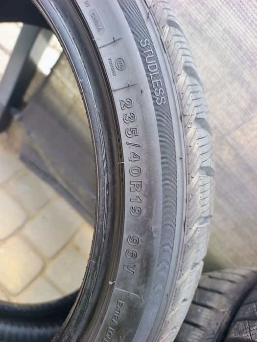 Opony Imperial Snowdragon UHP 235/40R19