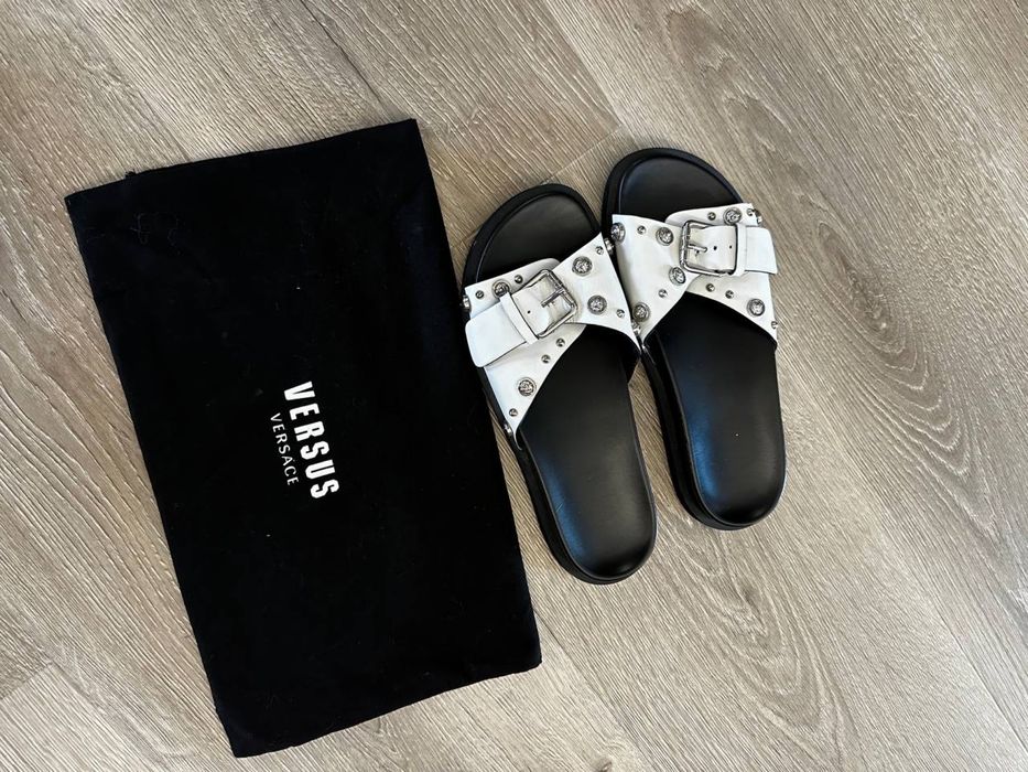 Versace Versus босоніжки