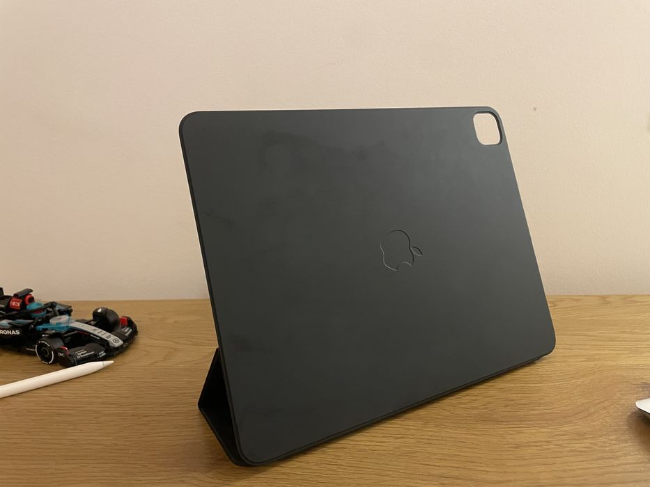 iPad Pro 13”_M4 - WiFi + e-Sim - 256 GB  - Com Todos os Acessórios