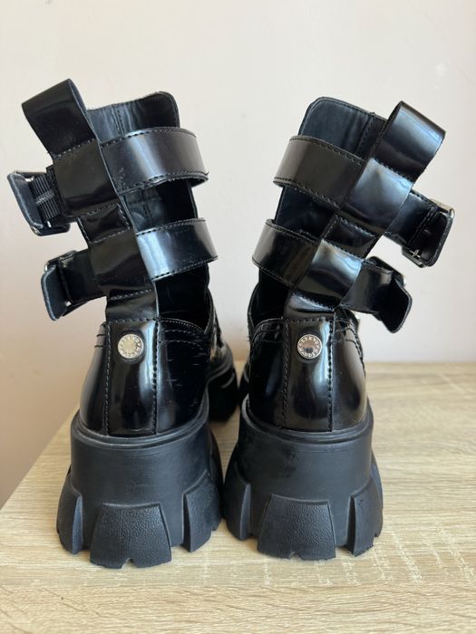 Жіночі ботильйони Steve Madden Tiedup Bootie, 37,5 розмір