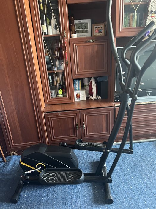 Продам Орбитрек б/у,