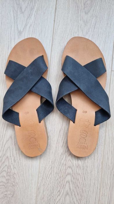 Літні шльопанці з натуральної шкіри (як нові, на 39)