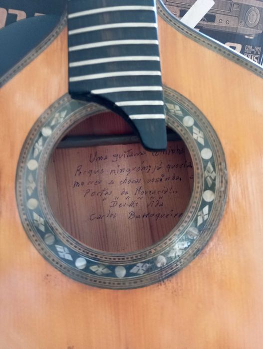 Guitarra portuguesa de 12 cordas muito antiga