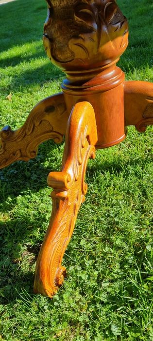 Stolik kawowy w stylu ludwikowskim