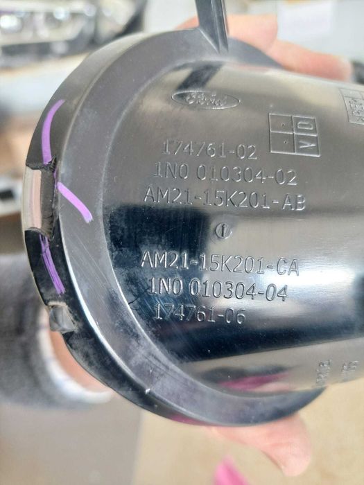 faróis nevoeiro esq e drt Ford s-Max