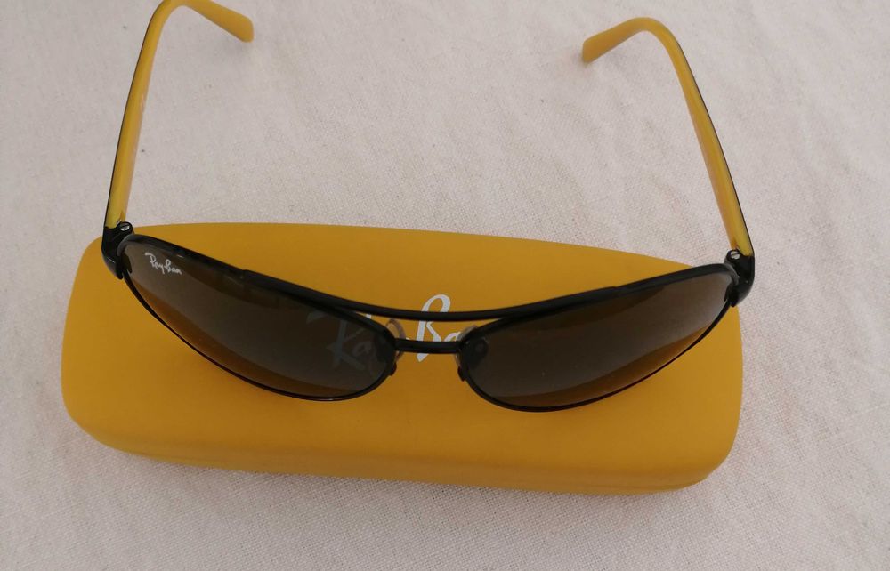 Óulos escuros Ray-Ban criança