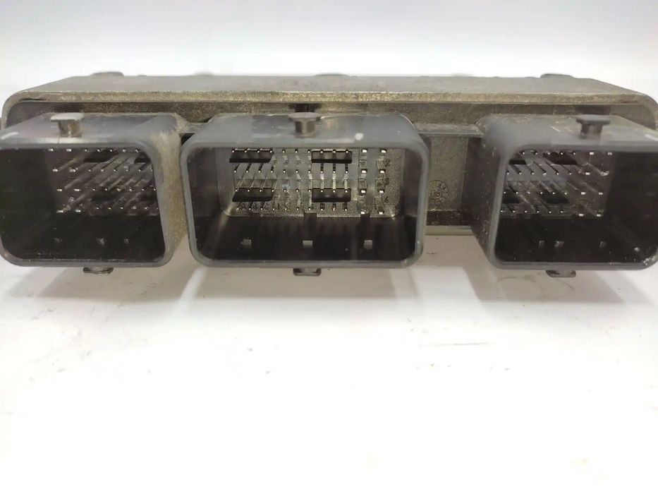Centralina De Motor Uce 8200522357 S120200105A 82005810536