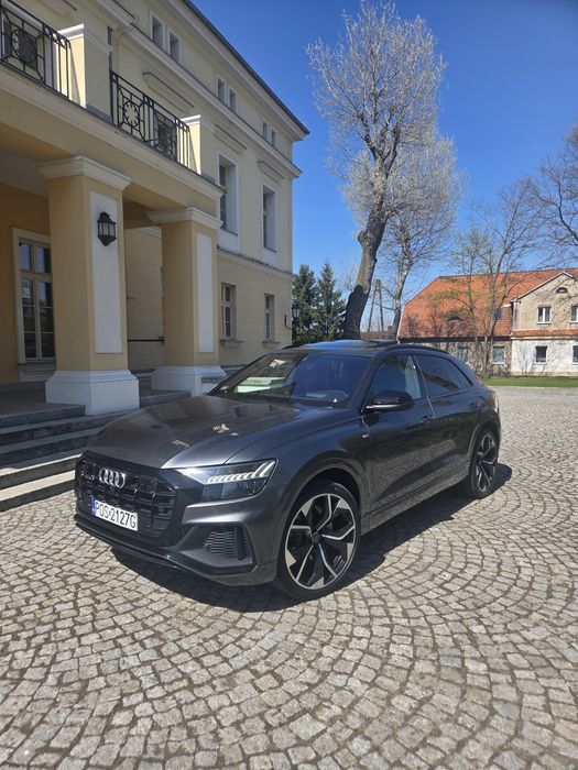 Audi Q8 50 TDI quattro S-LINE