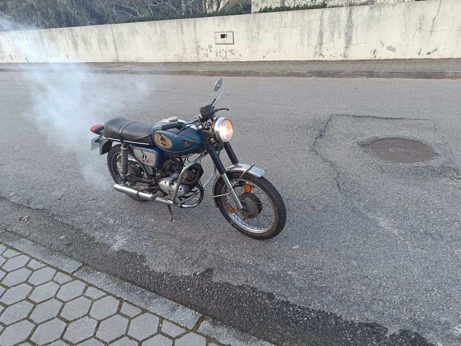 Motorizada Macal M70