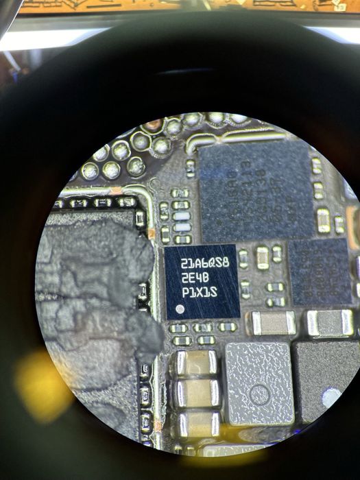 • Ремонт Apple iPhone, iPad 