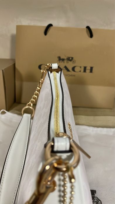 Mala Coach New York – Branca com Monograma Clássico