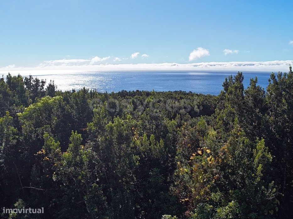 Construa a Sua Casa com Vista Mar em São Mateus Ilha do Pico