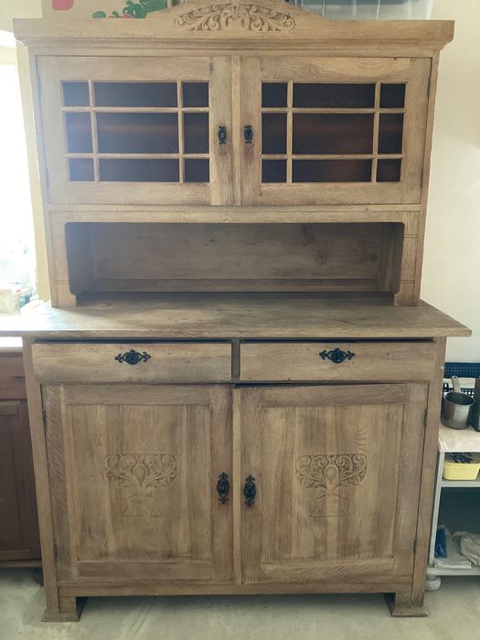 Dębowy, secesyjny kredens, komoda, witryna.