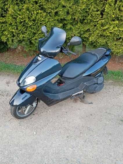 Aprilia Leonardo 125