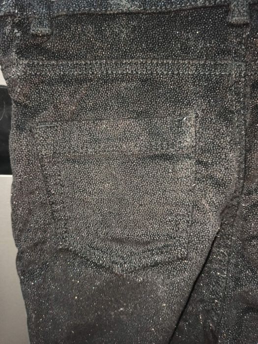 Calças pretas com brilho NOVAS 10/11 anos