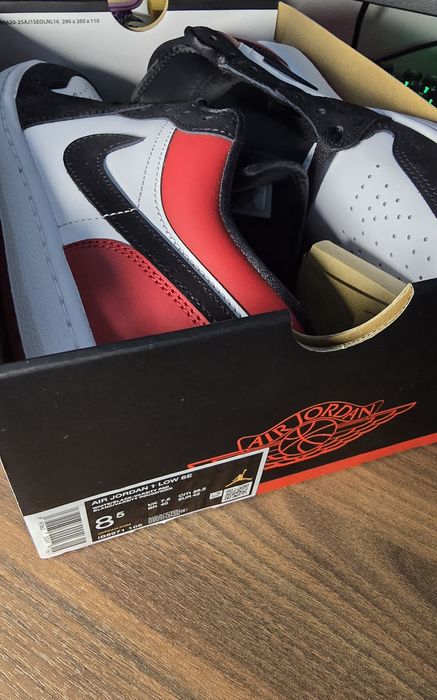 Nike air jordan 1 low SE black varsity red