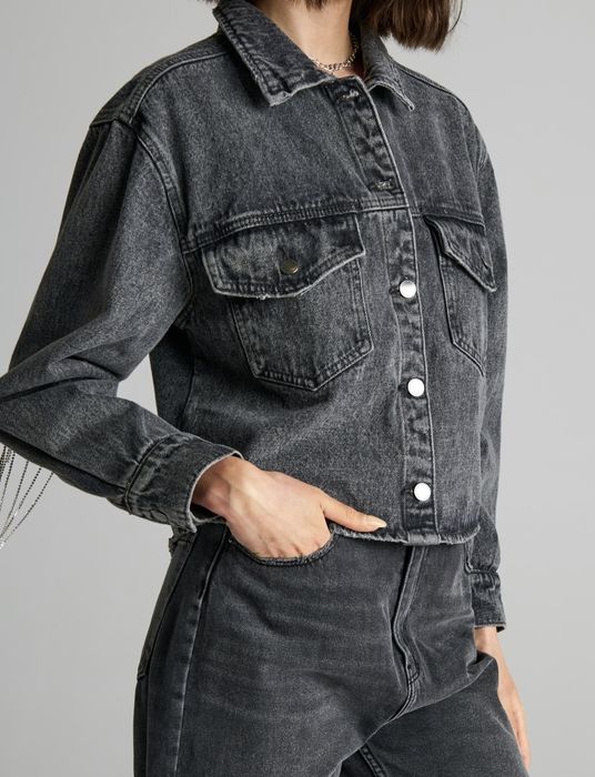 Джинсова куртка зі стразами