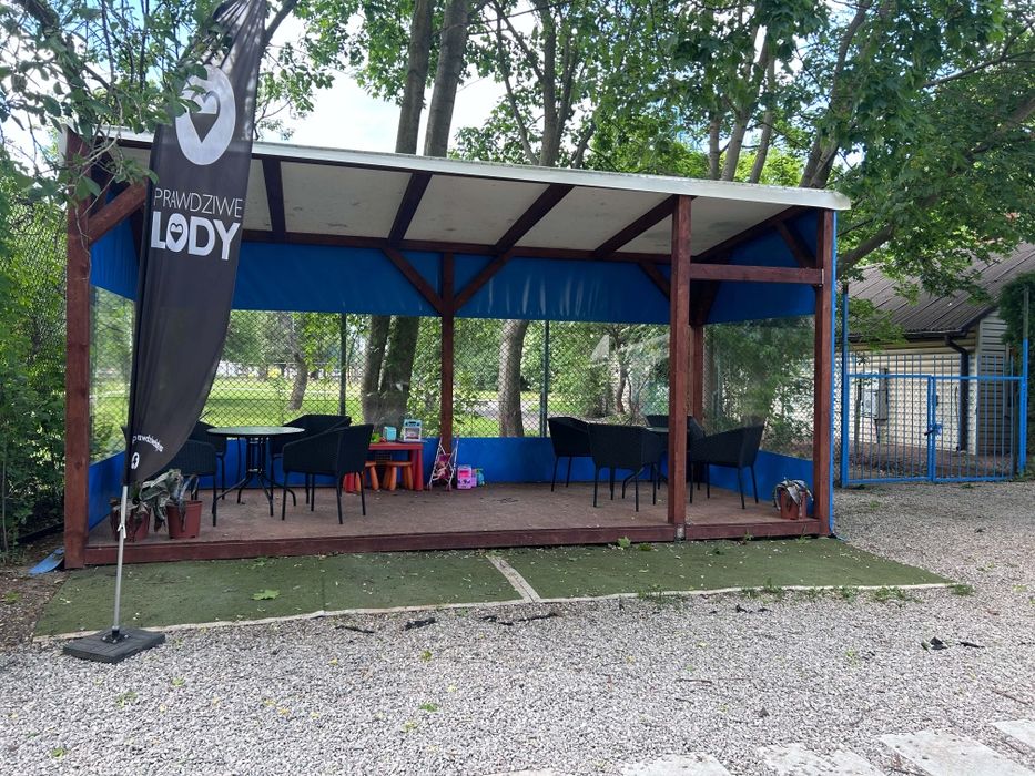 Sprzedam 2 przyczepy gastronomiczne