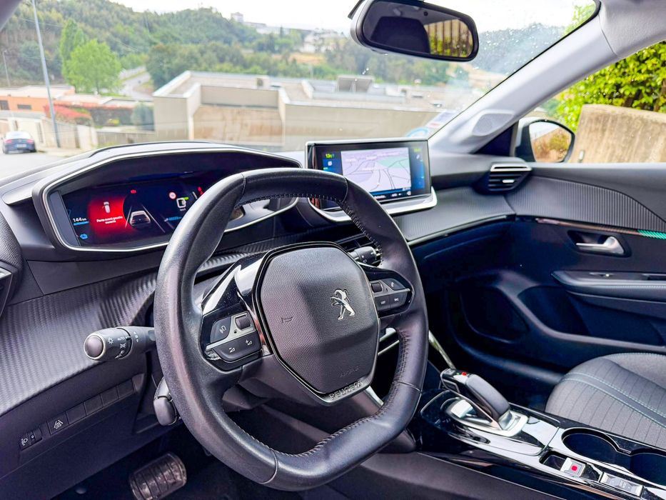 PEUGEOT E-208 136ch Allure Business