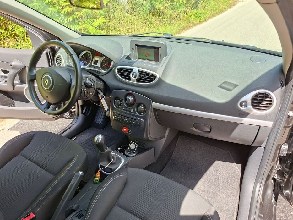 Renault Clio III Grantour 1.2 Gasolina