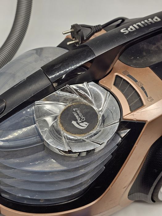 PHILIPS PowerPro Ultimate – odkurzacz bezworkowy cyklonowy z regulacją