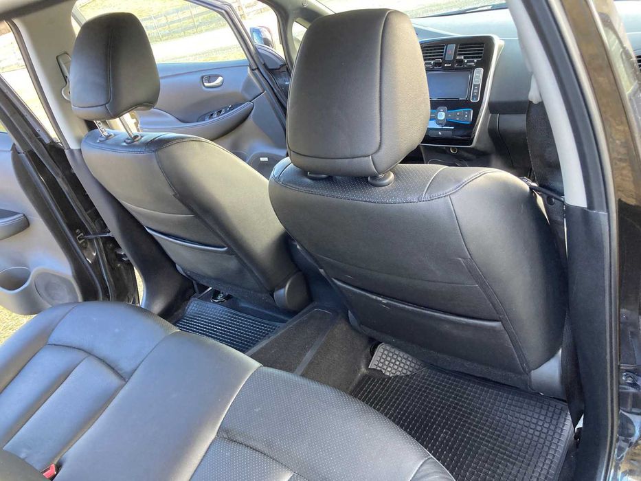Nissan Leaf 24 KWt, рідний пробіг, 12 палок, тепловий насос, без ДТП