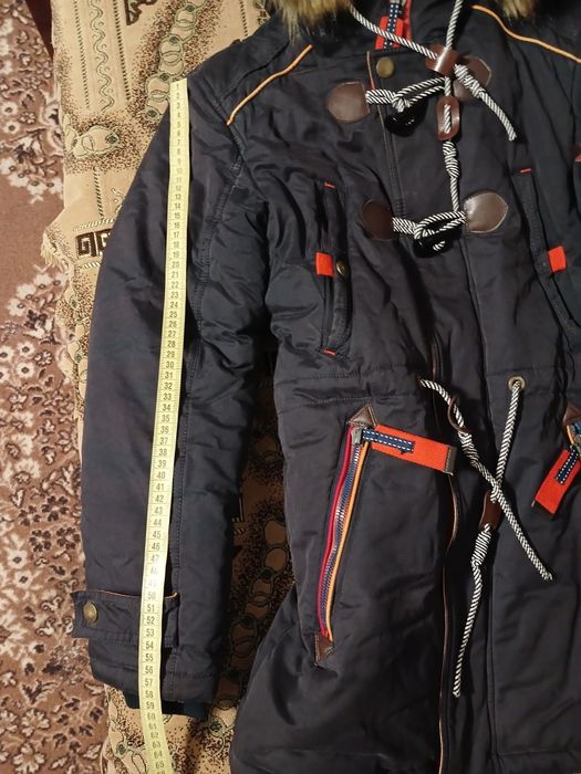 Курточка парка на хлопця розмір 38