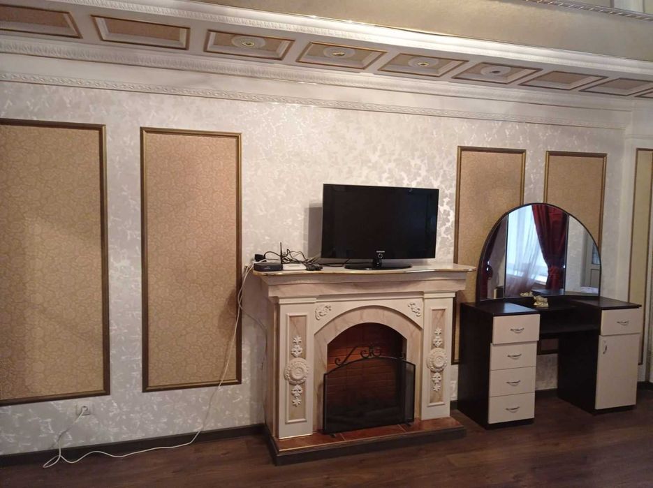 Почасово Подобово