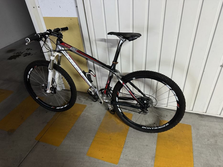 Bicycles Trek Elite 9.8  Carbon Hardtail Trek Oclv Carbon