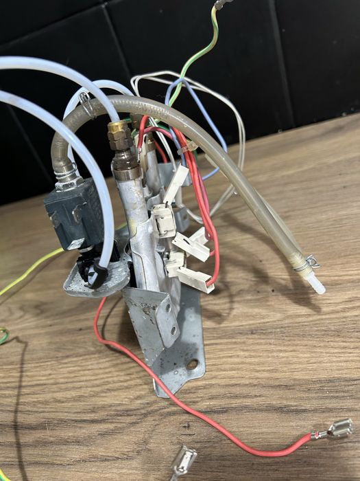 Delonghi grzałka pary