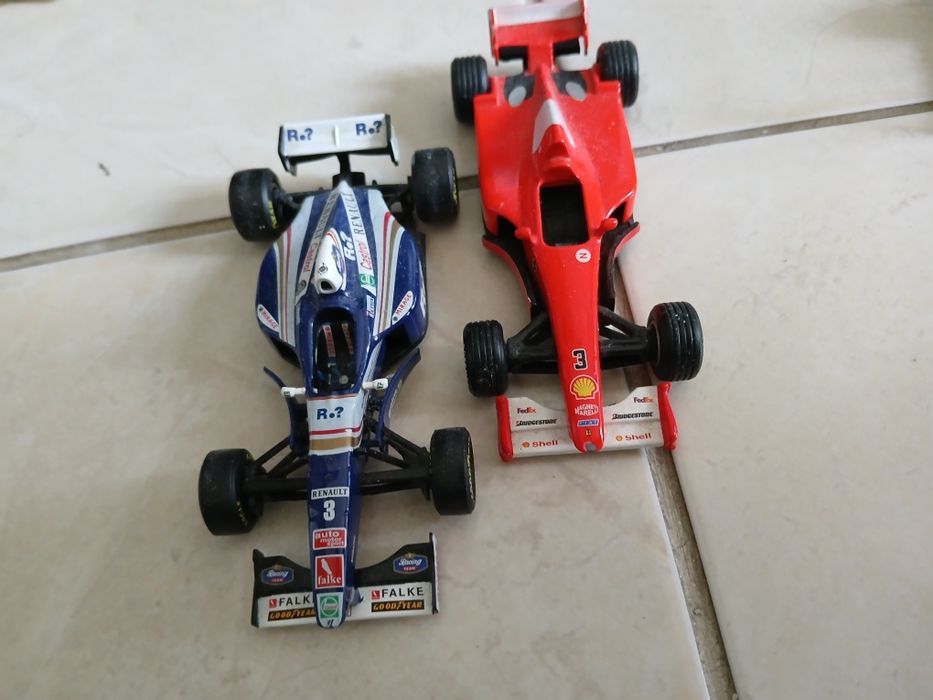 Carros para colecionar ou dar para crianças