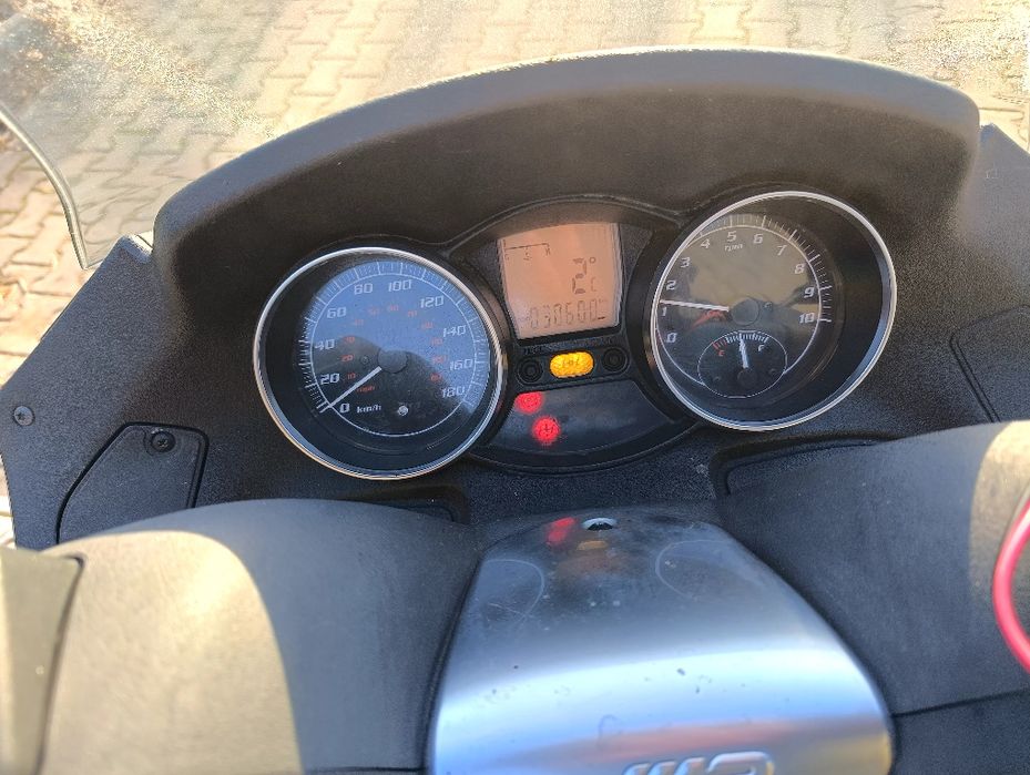 Piaggio MP3 400 Piaggio MP3