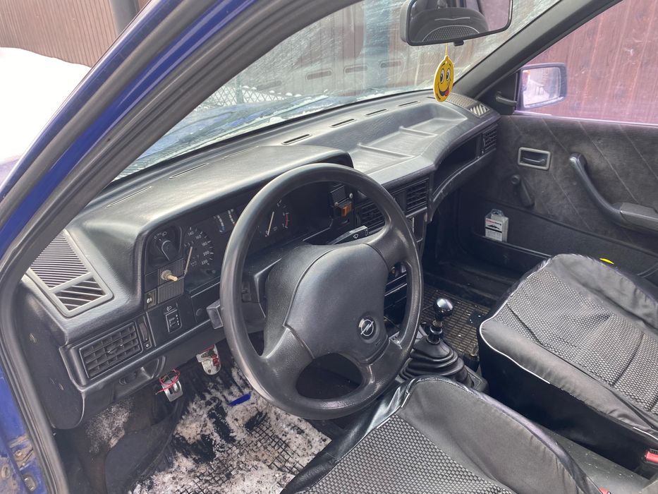 Продам автомобіль Opel Kadett