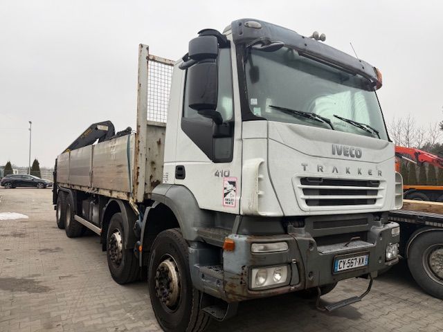 Iveco Trakker 410 8x4 cursor 13, resor