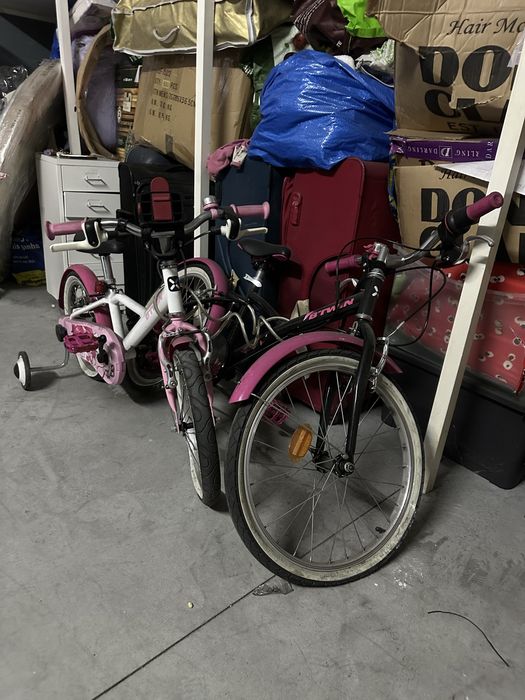 Vendo duas bicicletas semi novas para meninas de 07 e 10 anos